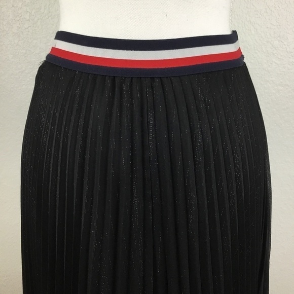 TOMMY HILFIGER black tea-Length pleated skirt - Picture 7 of 8